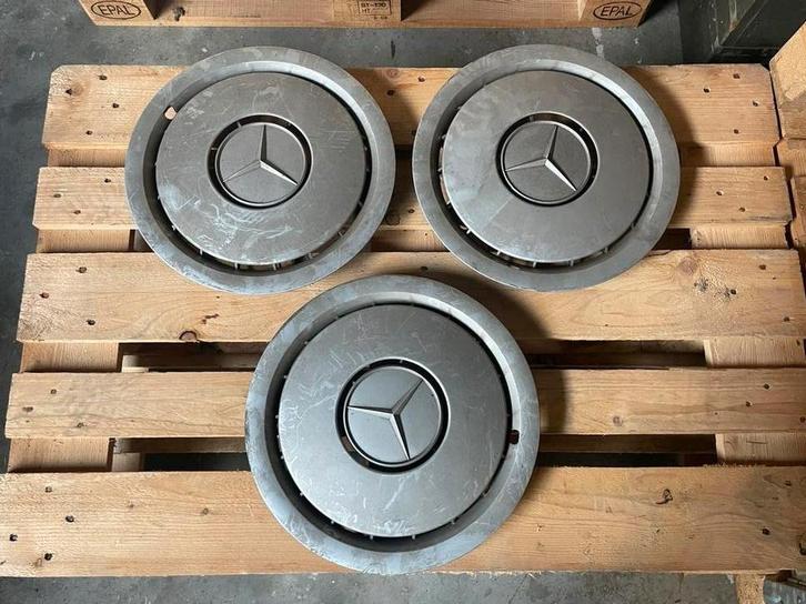 Originele Wieldoppen Mercedes W124 W201 1244010424 15 Inch, Auto diversen, Wieldoppen, Gebruikt, Ophalen