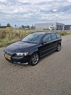 Volvo V50 2.4 140PK 2004 Zwart, Auto's, 74 €/maand, Zwart, 700 kg, Zwart
