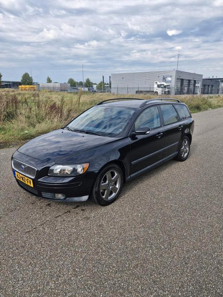 Volvo V50 2.4 140PK 2004 Zwart, Auto's, Volvo, Particulier, V50, Benzine, D, Stationwagon, Handgeschakeld, Origineel Nederlands