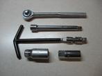 Bougiesleutel set bougiesleutels met ratel verleng/kniestuk, Ophalen of Verzenden, Gebruikt