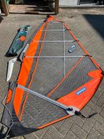 Mistral windsurfplank met Wave Slalom zeil en mast., Watersport en Boten, Ophalen of Verzenden, Gebruikt, Complete set, Minder dan 5 m²