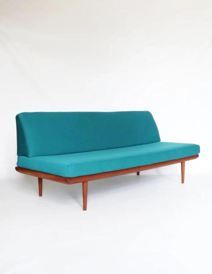 Vintage Minerva daybed 3 zits bank Kvadrat stof teak uniek, Huis en Inrichting, Banken | Bankstellen, Zo goed als nieuw, Rechte bank