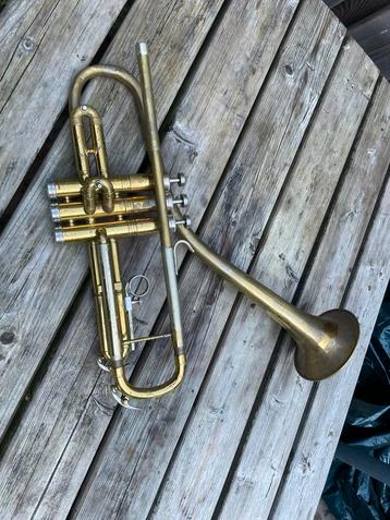 Trompet Conn director Dizzy model beschikbaar voor biedingen