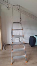 Huishoudtrap 6 treeds 1,24m stahoogte, Ophalen, Gebruikt, Minder dan 2 meter