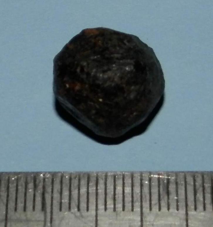 Hessoniet - ruw - steen D, Verzamelen, Mineralen en Fossielen, Mineraal, Verzenden