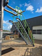 Stalen trap blauw/groen hoog 3.25mtr. Nob134