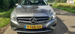Mercedes-Benz A-klasse 180 4U3 dealer auto veel extras, Voorwielaandrijving, Gebruikt, 4 cilinders, Leder en Stof