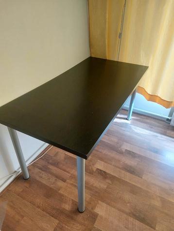 IKEA Tafel - Bureau beschikbaar voor biedingen