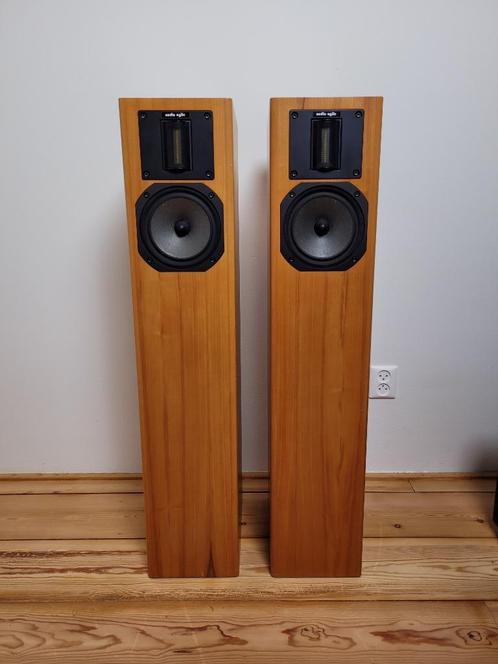 Audio agile Verve speaker, Audio, Tv en Foto, Luidsprekers, Gebruikt, Front, Rear of Stereo speakers, Overige merken, Ophalen