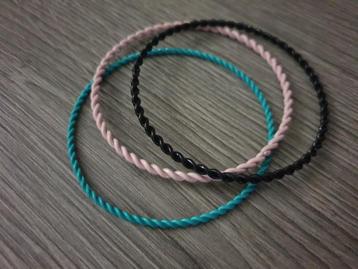 Setje van 3 gedraaide armbandjes ~ TH0612 beschikbaar voor biedingen