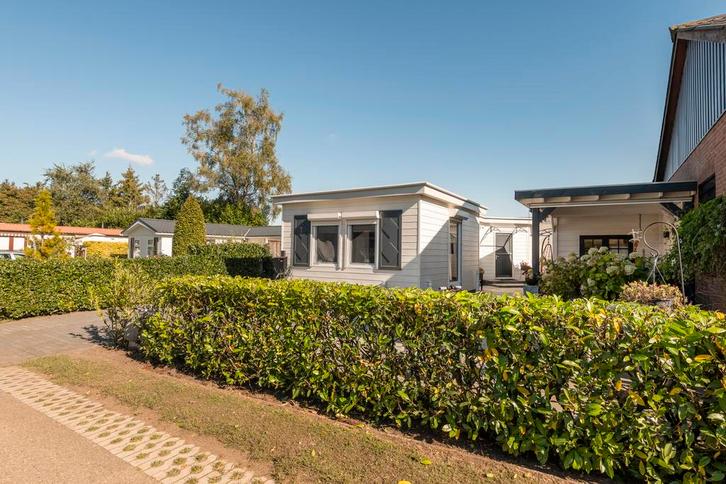 Gerenoveerd en gemoderniseerde vakantiewoning te koop, Caravans en Kamperen, Stacaravans, Ophalen