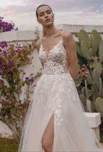 Modeca Amarynth Trouwjurk - Maat 44 (ingetogen), Modeca, Ophalen of Verzenden, Gedragen, Trouwjurk