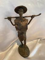 Oud Aziatisch Bronzen Beeld Boer met Stok - Decoratief Antie, Ophalen of Verzenden