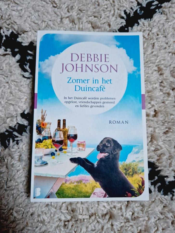 Roman: Debbie Johnson - Zomer in het duincafé, Boeken, Romans, Nieuw, Ophalen of Verzenden