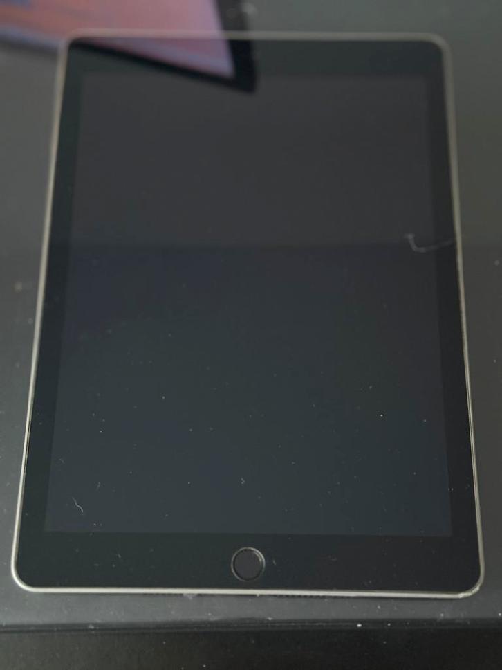 iPad 128Gb 6e gen. (A1893), Computers en Software, Apple iPads, Gebruikt, Apple iPad, Wi-Fi, 10 inch, 128 GB, Grijs, Ophalen