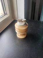 Antieke onyx aansteker, Ophalen