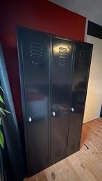 Zwarte lockerkast / kledingkast, Huis en Inrichting, Kasten | Lockerkasten, Ophalen, Gebruikt