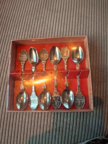 Vintage Franse Theelepels beschikbaar voor biedingen