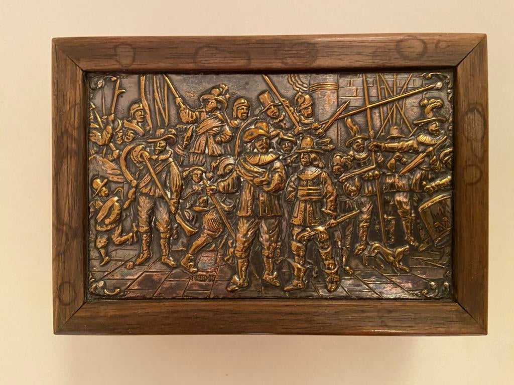 Een mooi houten opbergkistje met de nachtwacht, Huis en Inrichting, Woonaccessoires | Kisten, Ophalen of Verzenden, Minder dan 50 cm