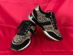 Geox sneakers met panterprint – maat 39. Nieuw, Kleding | Dames, Schoenen, Geox, Bruin, Nieuw, Ophalen of Verzenden