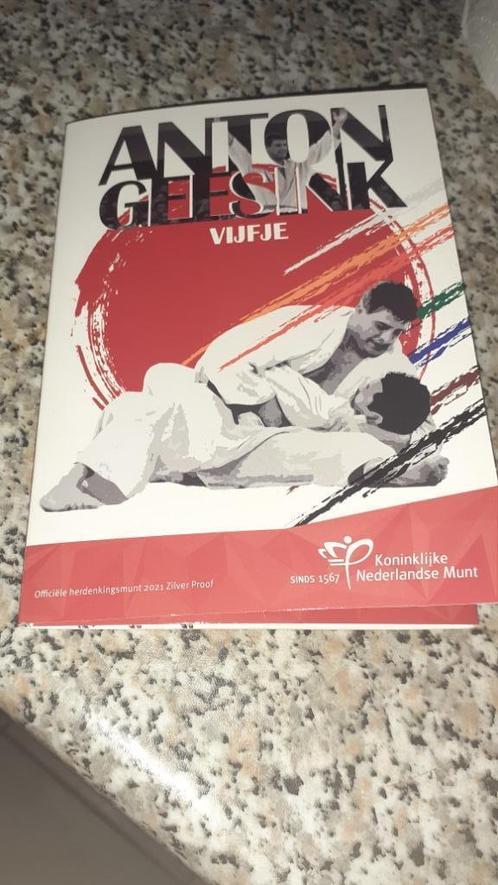 zilveren Anton Geesink vijfje in het mapje compleet, Postzegels en Munten, Munten | Nederland, Setje, Overige waardes, Koningin Beatrix