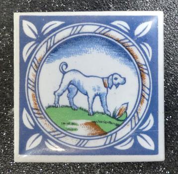 Mini tegeltje hond jachthond miniatuur tegel beschikbaar voor biedingen