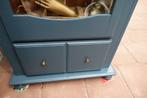 Blauwe vitrine kast/servieskast/verzameling kast, Huis en Inrichting, Kasten | Vitrinekasten, Ophalen, 50 tot 100 cm, Zo goed als nieuw