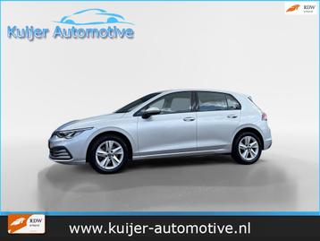 Volkswagen GOLF 1.0 eTSI Life Automaat | Stoel & Stuurverwar beschikbaar voor biedingen