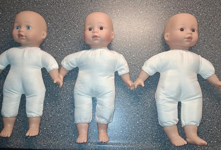 Poppen zijn net echte baby.s, Verzamelen, Poppenhuizen en Toebehoren, Zo goed als nieuw, Popje, Ophalen