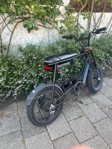 Phatfour beschikbaar voor biedingen