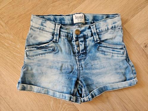 Nette spijkerbroek Name It maat 134, Kinderen en Baby's, Kinderkleding | Maat 134, Zo goed als nieuw, Meisje, Broek, Ophalen of Verzenden