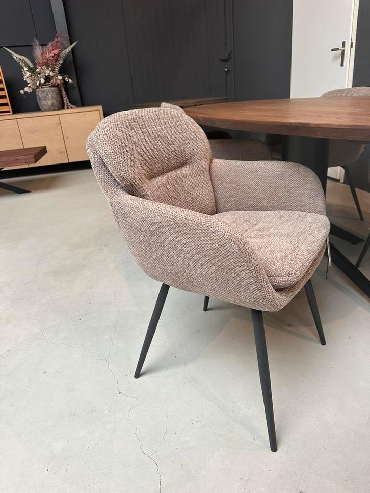 Eetkamerstoel Runa Donker Zand - Woood, Huis en Inrichting, Stoelen, Nieuw, Vier, Stof, Bruin, Ophalen