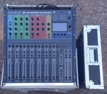 Mengpaneel Soundcraft Si Expression beschikbaar voor biedingen