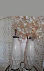 2x mooie beige vazen Leen Bakker, Overige kleuren, Aardewerk of Porselein, Nieuw, Ophalen of Verzenden
