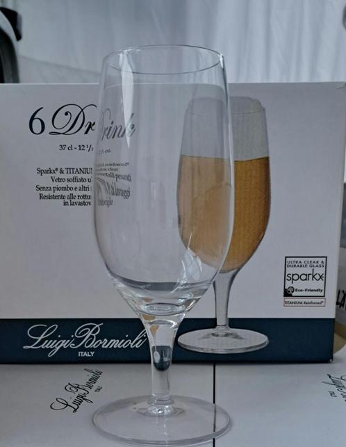 Bierglas op voet, Verzamelen, Biermerken, Nieuw, Glas of Glazen, Overige merken, Ophalen