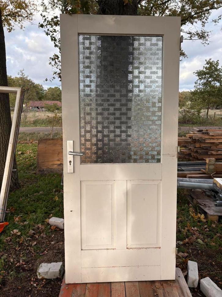 8 ramen en 2 deuren (hout) met hr++ glas, Doe-het-zelf en Verbouw, Kozijnen en Schuifpuien, Gebruikt, Raamkozijn, Hout, 75 tot 150 cm