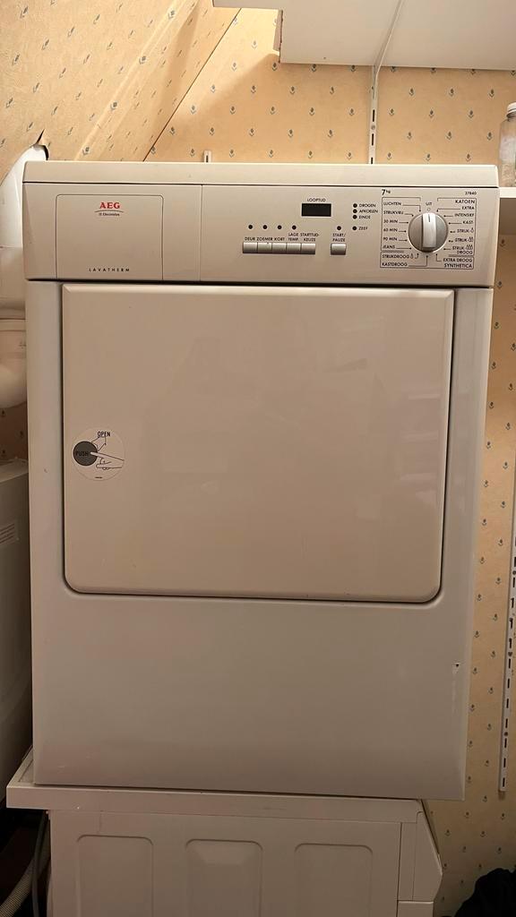 Droger AEG Lavatherm afvoer droger Type T37840., Witgoed en Apparatuur, Wasdrogers, Gebruikt, Luchtafvoer, Voorlader, 6 tot 8 kg