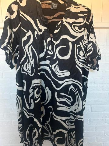 Pont neuf tuniek zwart/off-white maat 2 XL beschikbaar voor biedingen