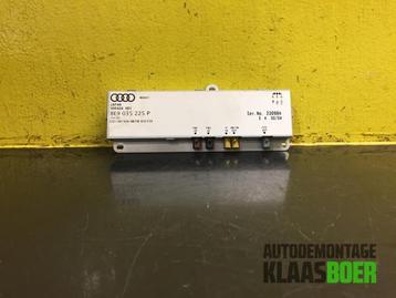 Antenne Versterker van een Audi A4 beschikbaar voor biedingen