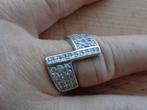 zilveren brede design ring met steentjes [469], Verzenden, Zo goed als nieuw, 17 tot 18, Dame