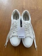 Witte sneakers Bershka maat 38 *NIEUW*, Wit, Nieuw, Sneakers of Gympen, Bershka