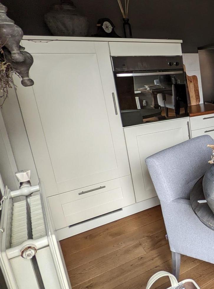 Nog slechts twee HOGE kasten over van gedemonteerde keuken, Huis en Inrichting, Keuken | Complete keukens, Gebruikt, Overige typen