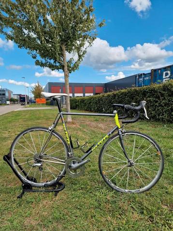Van Tuyl retro racefiets 58cm Columbus SLX gerestaureerd beschikbaar voor biedingen