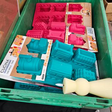 Partij huisartikelen en alles wat Totaal meer als 1000 stuks beschikbaar voor biedingen