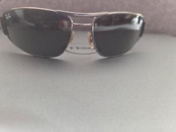 Rayban zonnebril beschikbaar voor biedingen