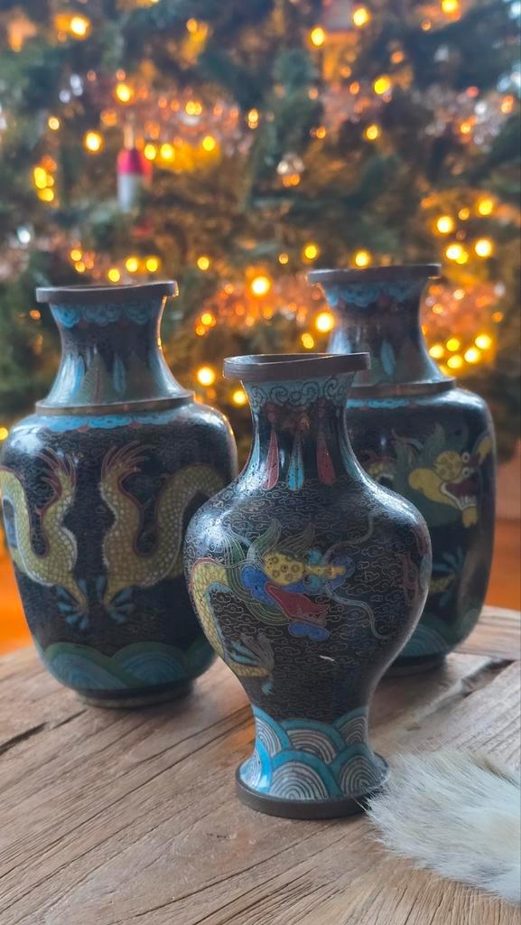 3x Chinese Qing-periode cloisonné emaille drakenvaasjes, Antiek en Kunst, Antiek | Vazen, Ophalen of Verzenden