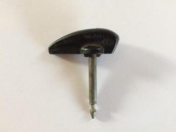 RUILEN: sleutel van Pagani Milano voor oldtimer motorfiets beschikbaar voor biedingen