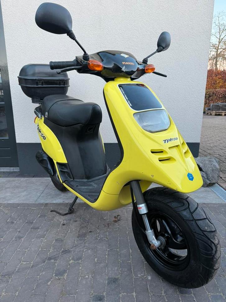 ⭐️Piaggio typhoon geel in nette staat 10987 kilometer⭐️, Fietsen en Brommers, Scooters | Piaggio, Zo goed als nieuw, Overige modellen