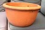 dikke / zware terra cotta hang bloempot voor buiten, Tuin en Terras, Ophalen, Rond, Zo goed als nieuw, Terracotta