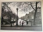 Poster Amsterdamse gracht met rode fiets zgan, Ophalen of Verzenden
